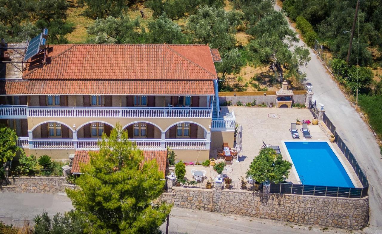 Costas Studios Аргасі Екстер'єр фото